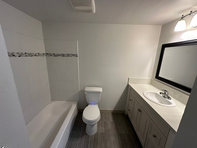 Building Photo - 1511 257th St