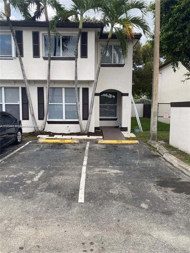 Building Photo - 8755 SW 152nd Ave