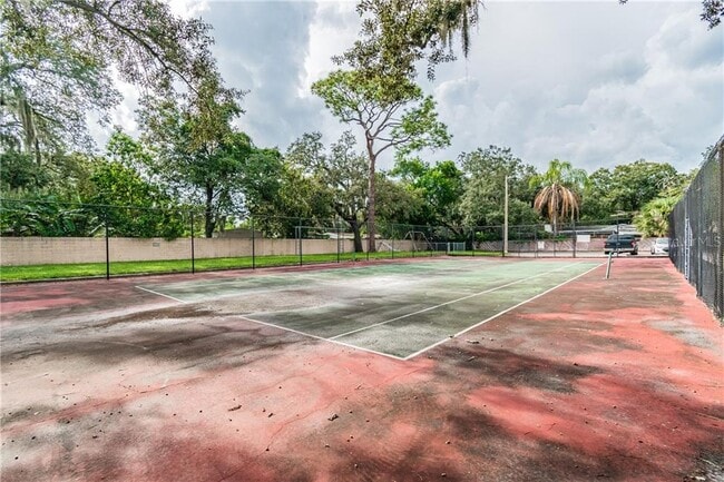 Building Photo - 5504 Pokeweed Ct