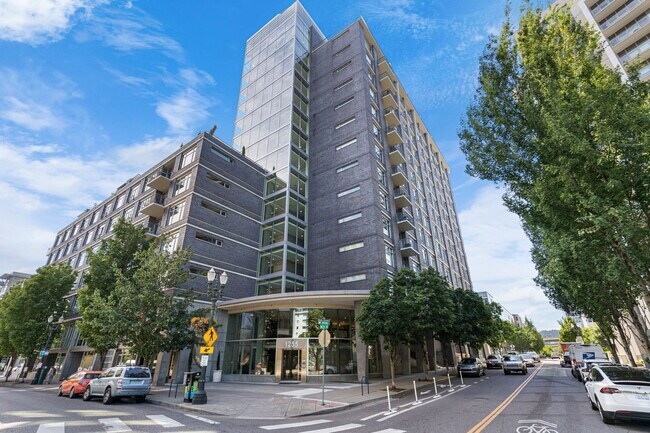 Building Photo - 1255 NW 9th Ave