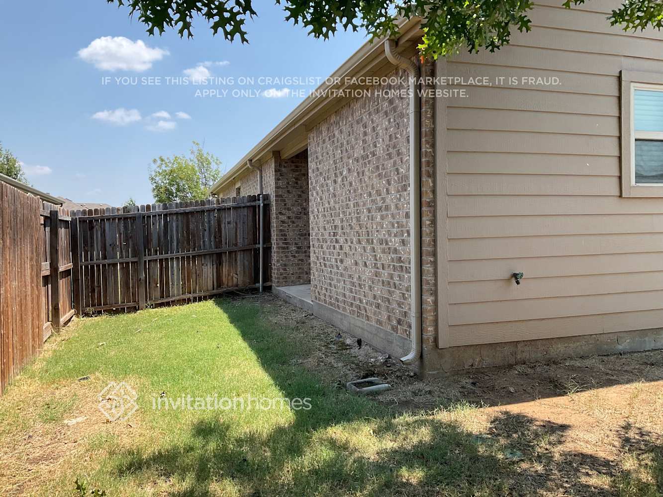 Building Photo - 1336 Red River Dr