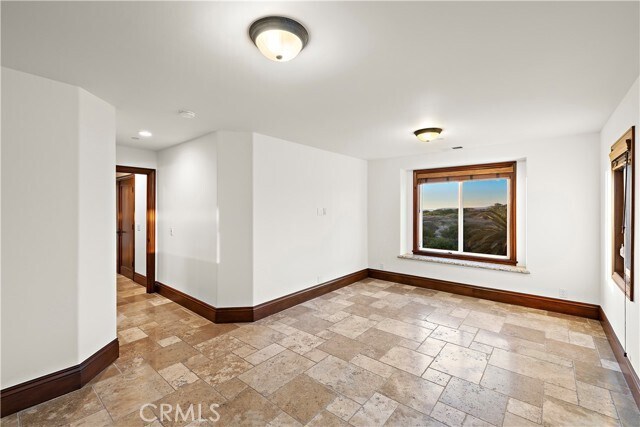Building Photo - 3811 Vista Blanca
