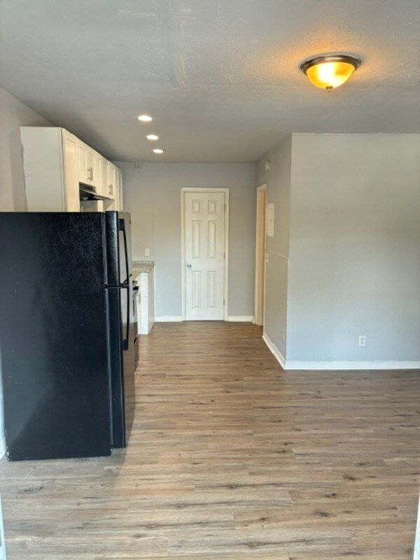 Building Photo - 2150 Inwood Terrace