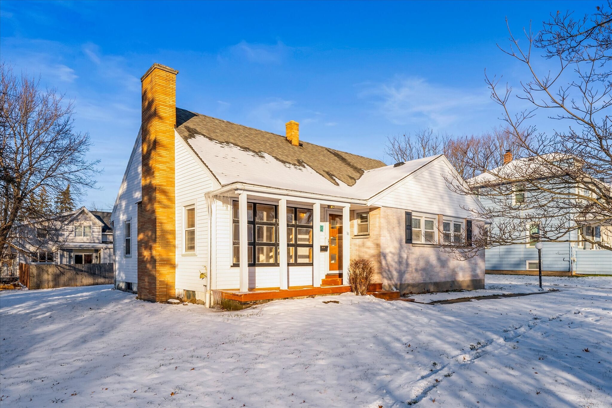 Building Photo - 32 Deland Park B