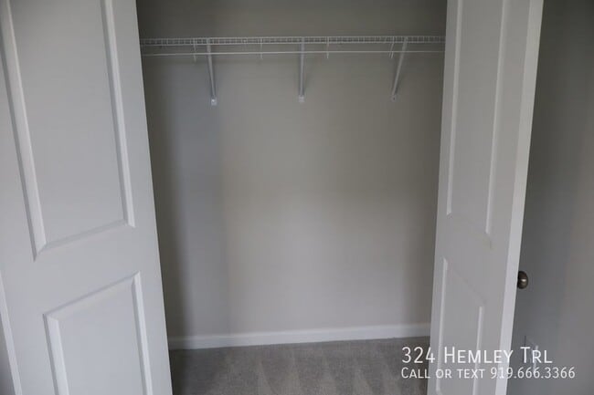 Building Photo - 324 Hemley Trl