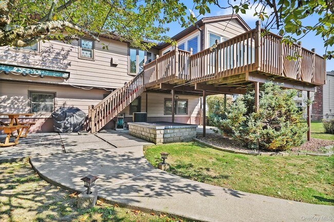 Building Photo - 8 Badami Dr