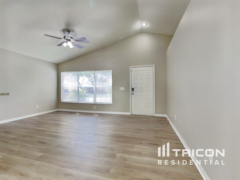 Building Photo - 828 Cape Cod Cir