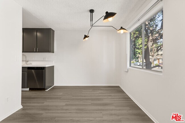 Building Photo - 1457 Butler Ave