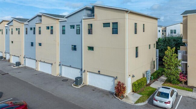 Building Photo - 1171 25th Ln N