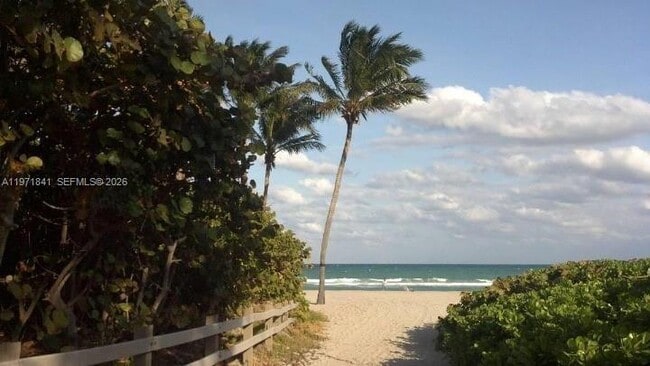 Building Photo - 309 Crocus Terrace