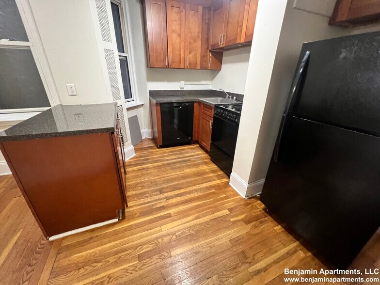 Building Photo - 1788 Beacon St