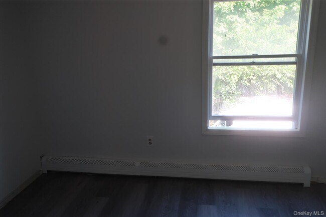 Building Photo - 9 Conklin Ln