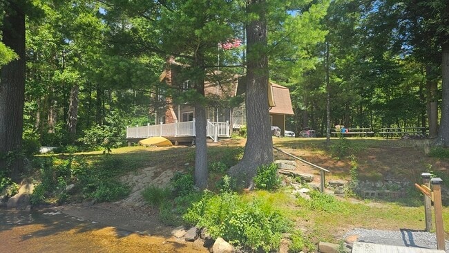 Building Photo - 104 Prouty Ln