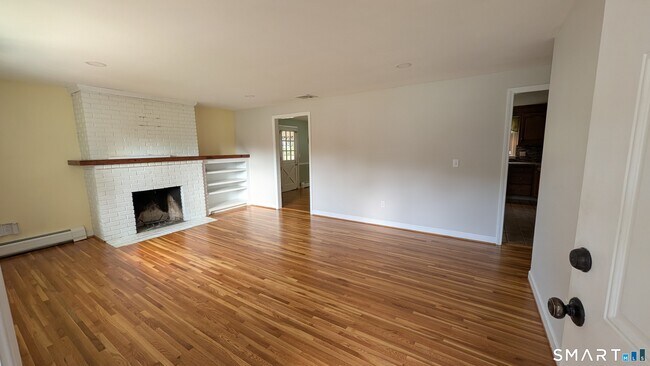 Building Photo - 166 Stevens Ln