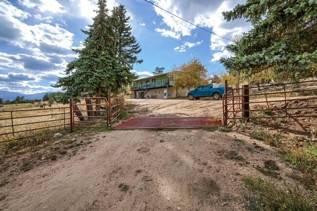 Building Photo - 14783 S Wandcrest Dr