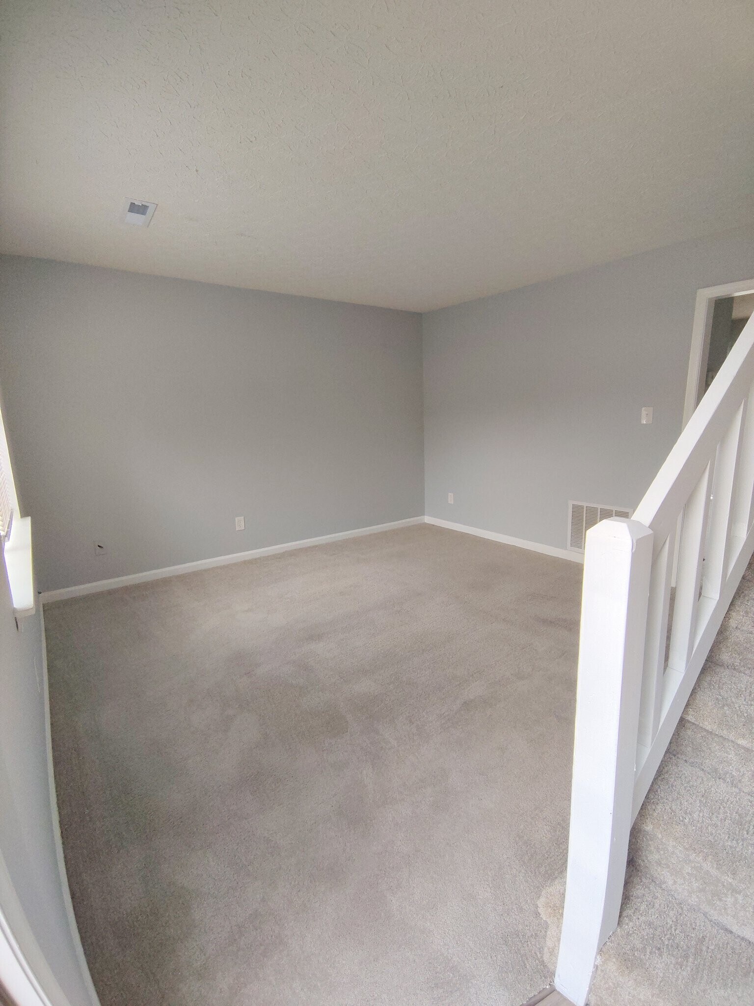 Building Photo - 16 Duiguid Dr