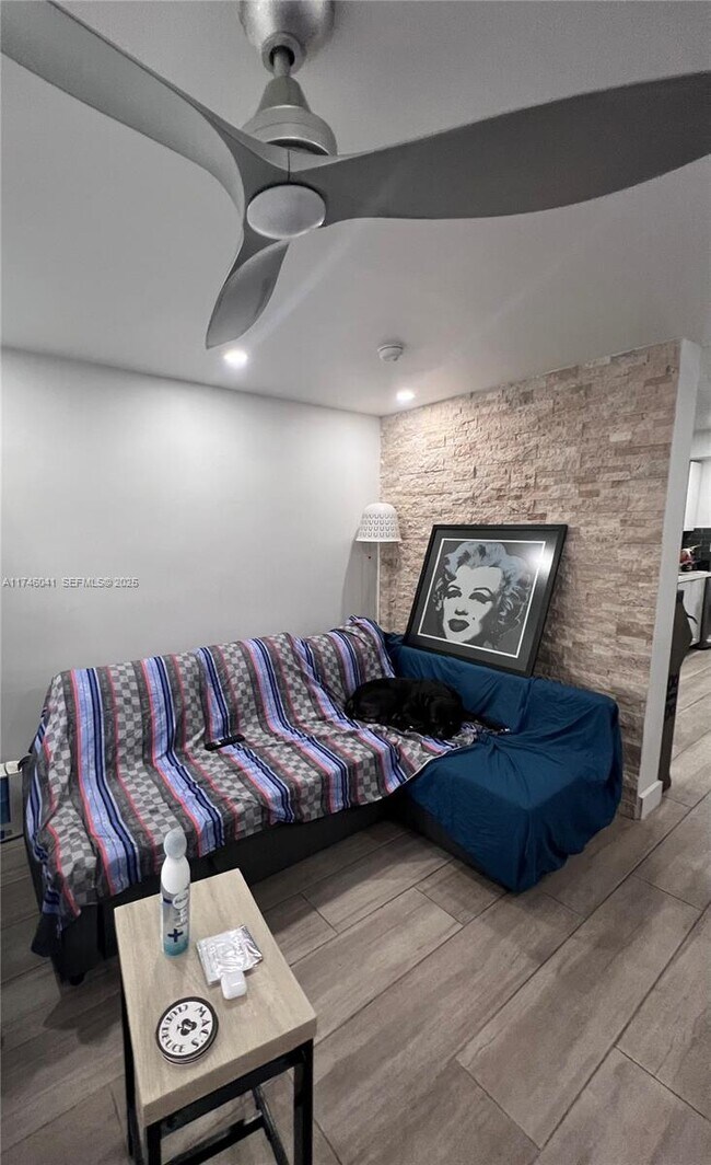 Building Photo - 944 Meridian Ave