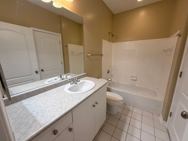 Building Photo - 2521 Egret Crest Ln
