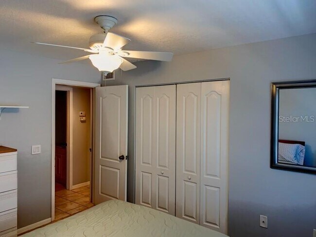 Building Photo - 1375 Saxony Cir