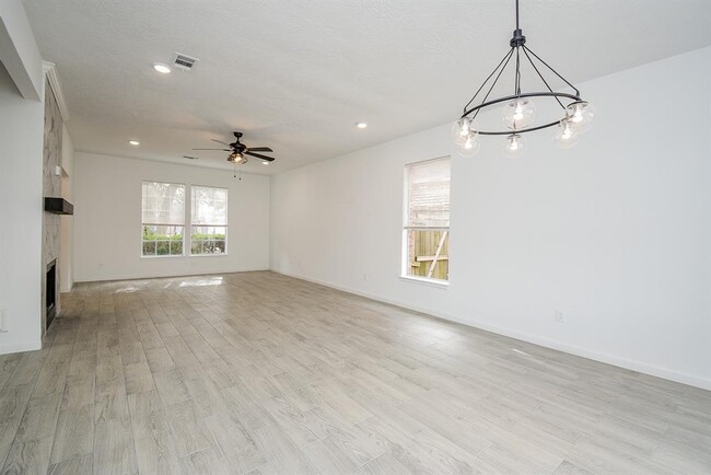 Building Photo - 1510 Plumwood Dr