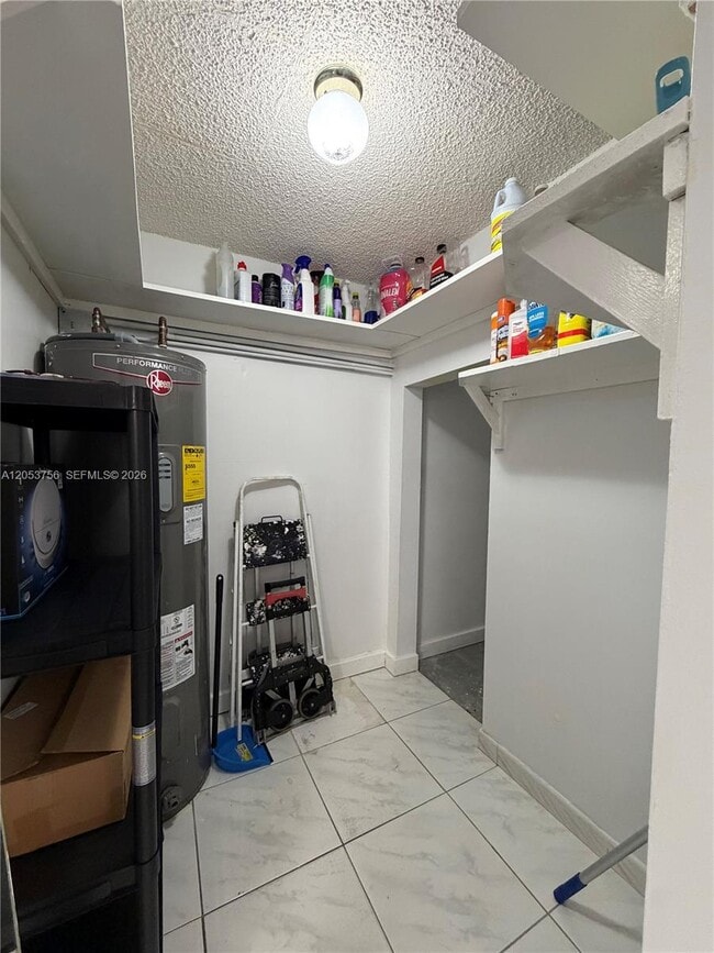 Building Photo - 3832 SW 107th Ave