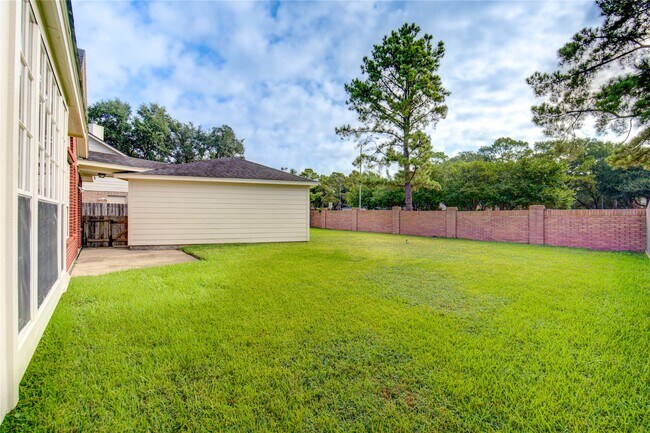 Building Photo - 1807 Garden Terrace Dr