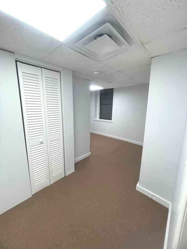 Building Photo - 475 Commonwealth Ave