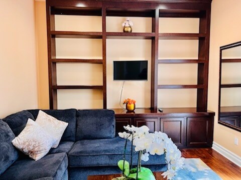 Building Photo - 5541 Amber Cir