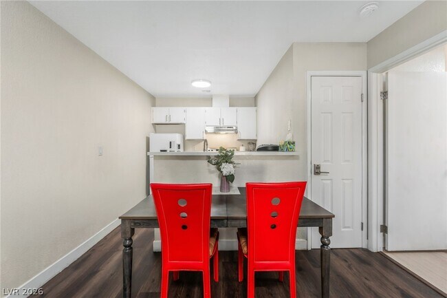 Building Photo - 3602 Gaylord Dr