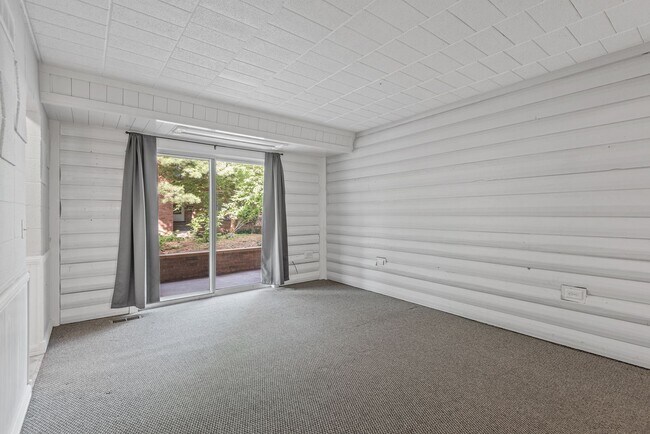 Building Photo - Great pet friendly 1 BR/1Bath  in St. Anth...