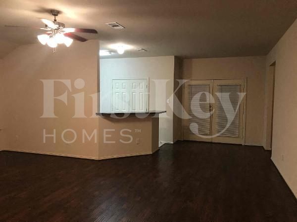 Building Photo - 1218 Jewel Ln