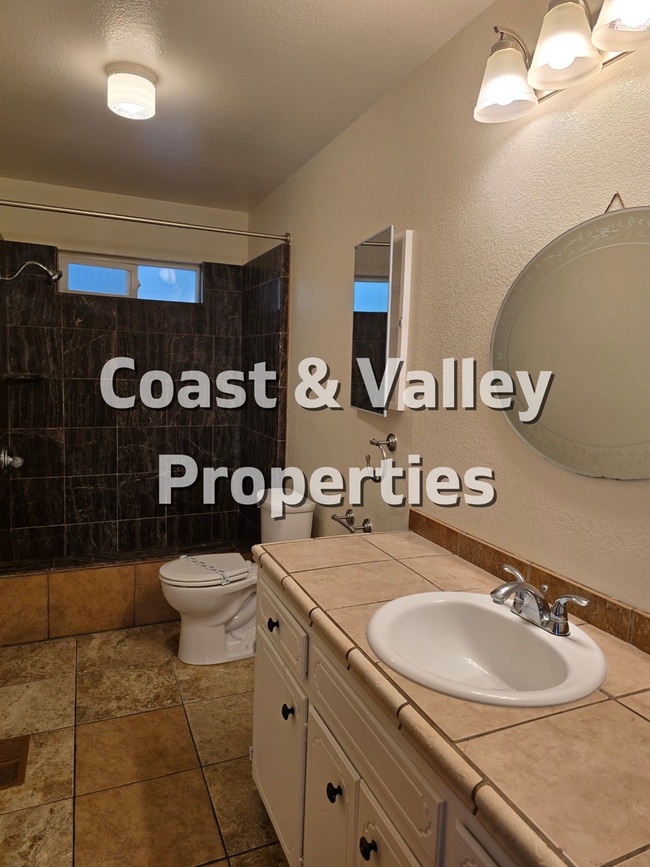 Building Photo - Beautiful Prunedale Home for RENT!!!