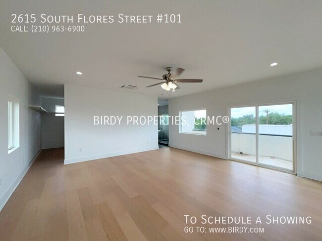 Building Photo - 2615 S Flores St