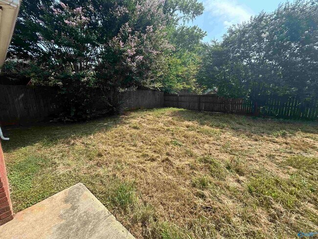 Building Photo - 111 Sunnyfield Dr