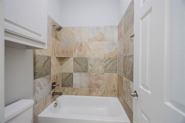 Building Photo - 1217 Hoyt Dr