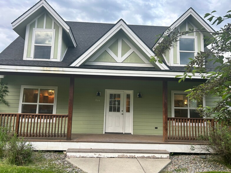 Building Photo - 123 Aspen Grv Ct