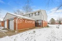Building Photo - 8241 Schoolgate Dr