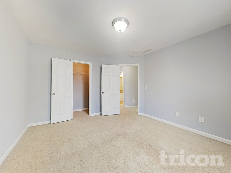 Building Photo - 7568 Cole Ln