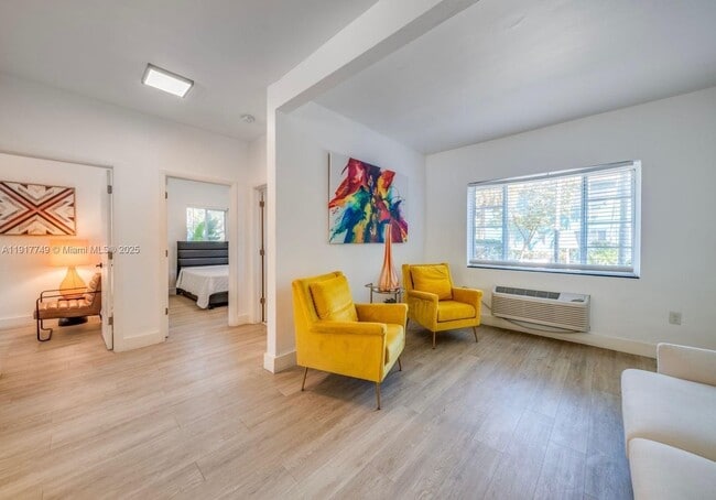 Building Photo - 259 NE 51st St