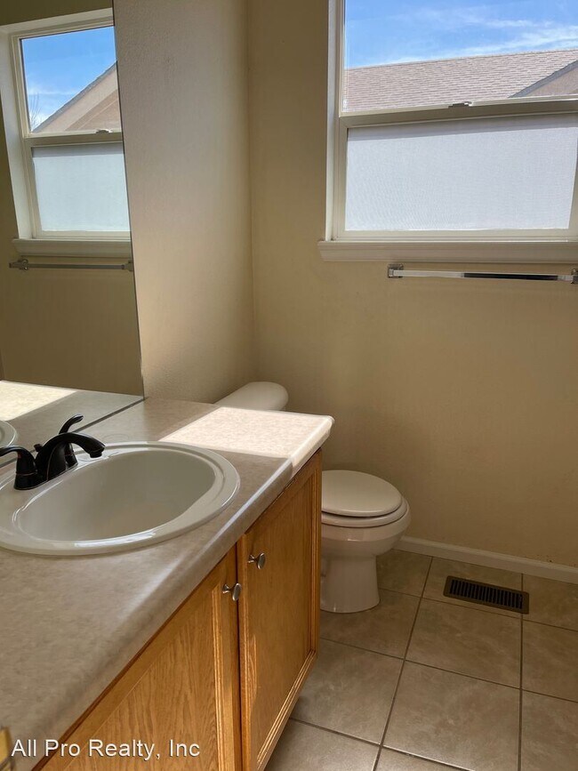 Building Photo - 4 br, 2.5 bath House - 4139 S Rome St