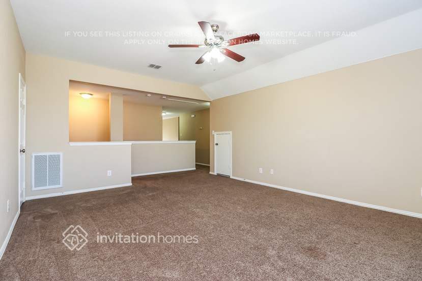 Building Photo - 12301 Macaroon Ln