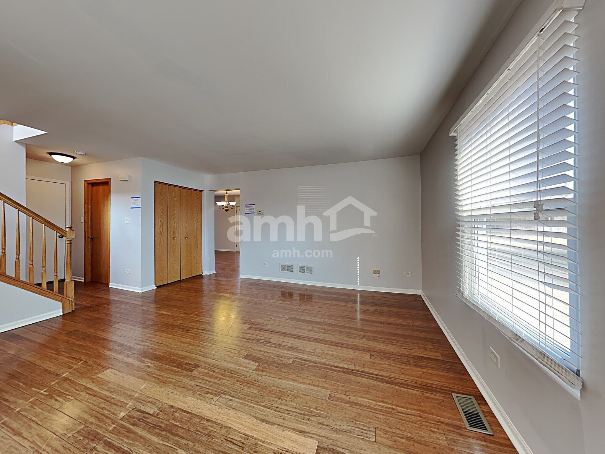 Building Photo - 1304 Lasser Dr