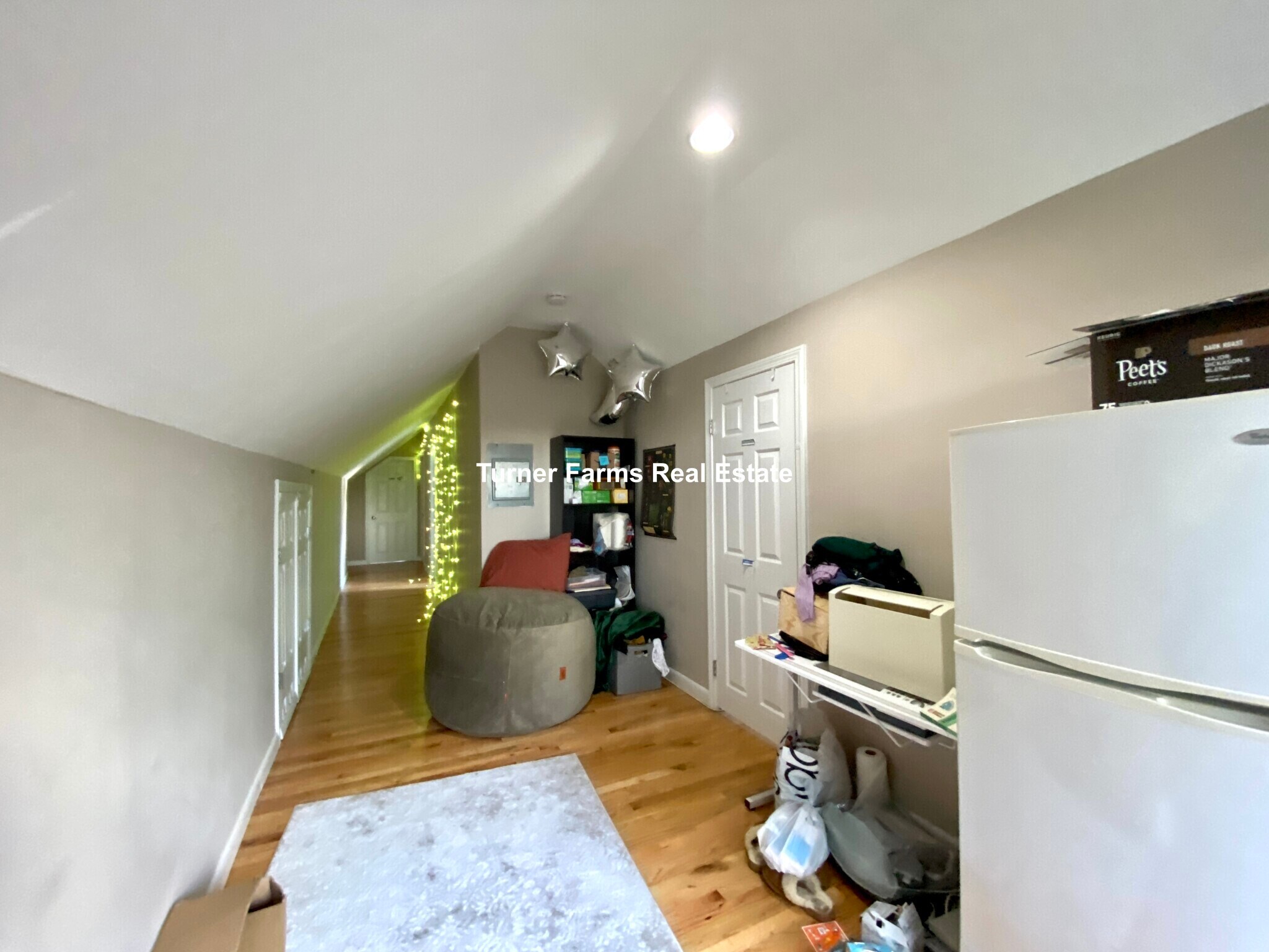 Building Photo - 13 Sachem St