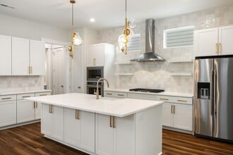 Building Photo - Newly Built 4-bedroom, 4-bathroom Home in Durham, NC