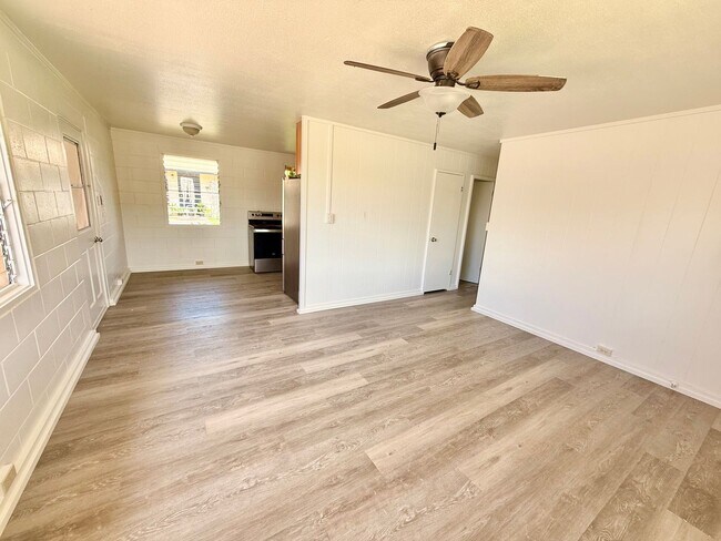 Building Photo - 796 Pomaikai St