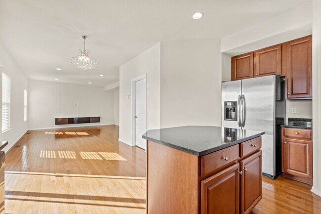 Building Photo - 232 Overlook Dr