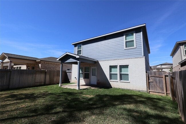 Building Photo - 67 Courageous Side Way