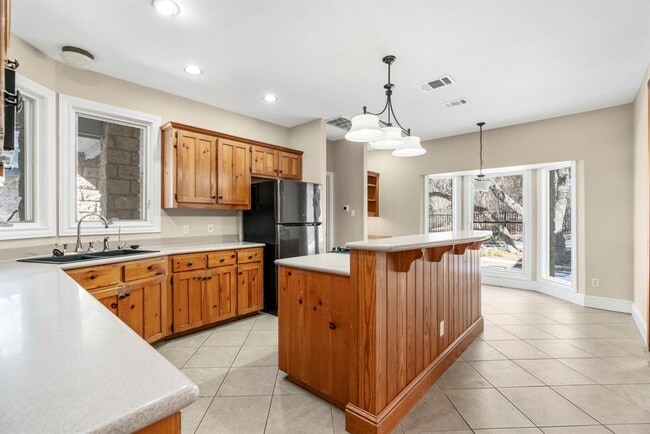 Building Photo - 310 Co Rd 317