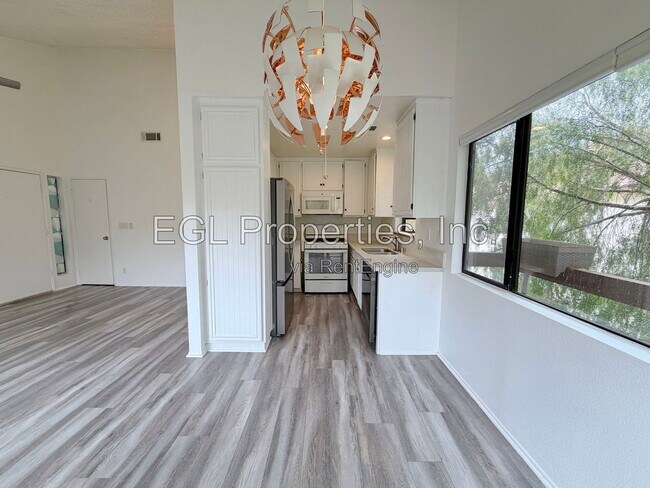 Building Photo - 18146 American Beauty Dr