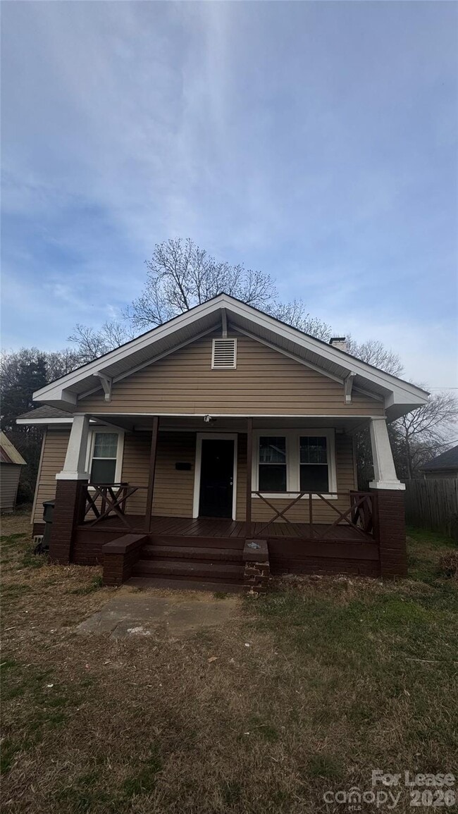 Building Photo - 4604 Hovis Rd